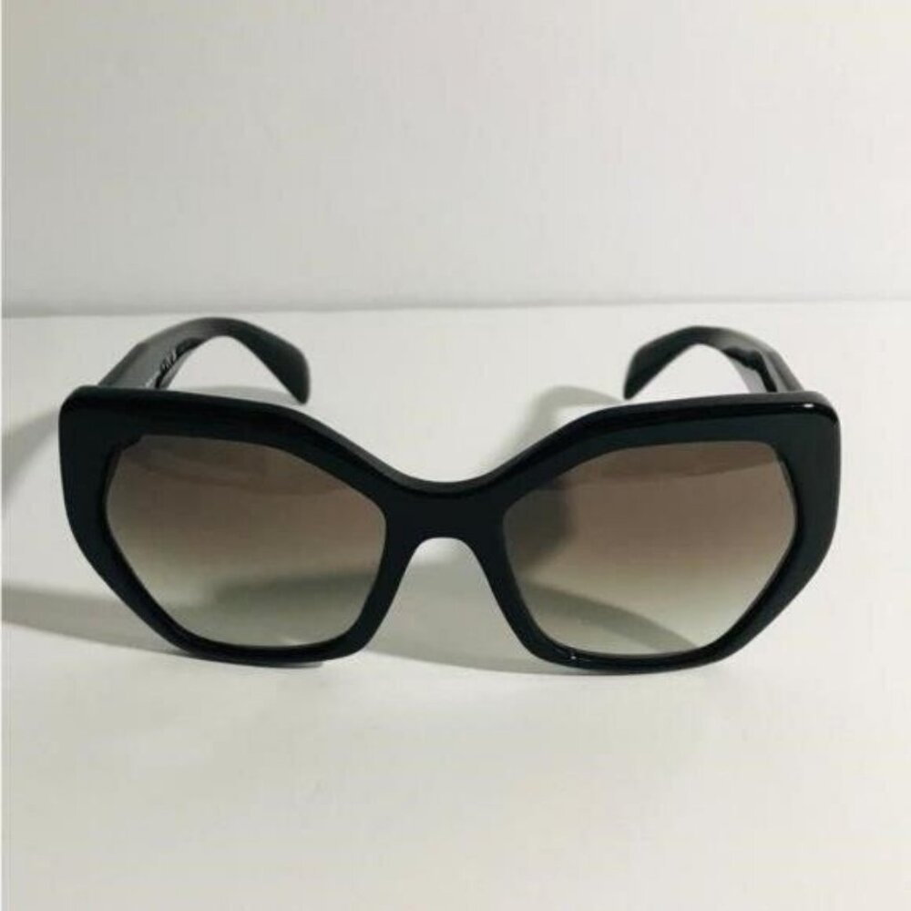 PRADA PR 16RS HERITAGE Oversized Sunglasses","description":"PRADA PR 16RS HERITA